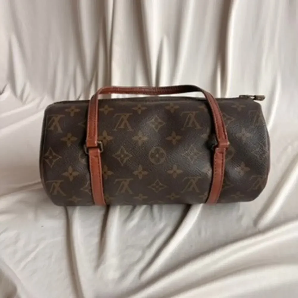 Vintage Louis Vuitton 1988 Monogram Papillon 26 Bag